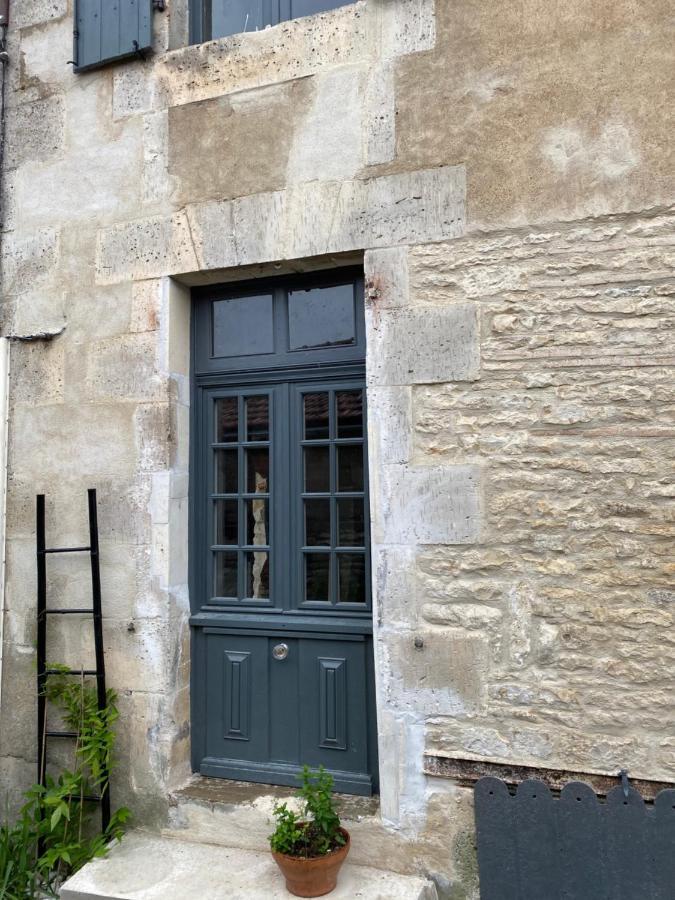 La Cour Blanche Vila Verteuil-sur-Charente Exterior foto
