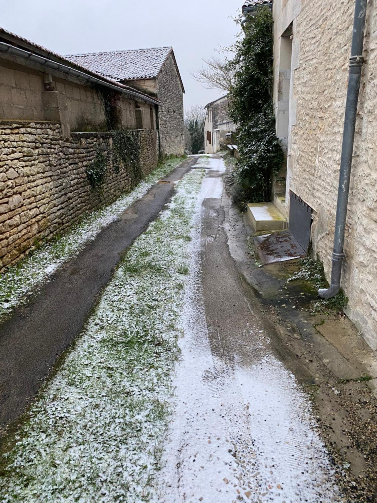 La Cour Blanche Vila Verteuil-sur-Charente Exterior foto